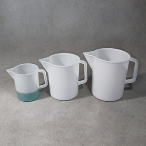 Aptaca Measuring Jug with Handle