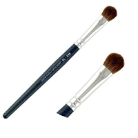 DMT Fluffy Eyeshadow Brush